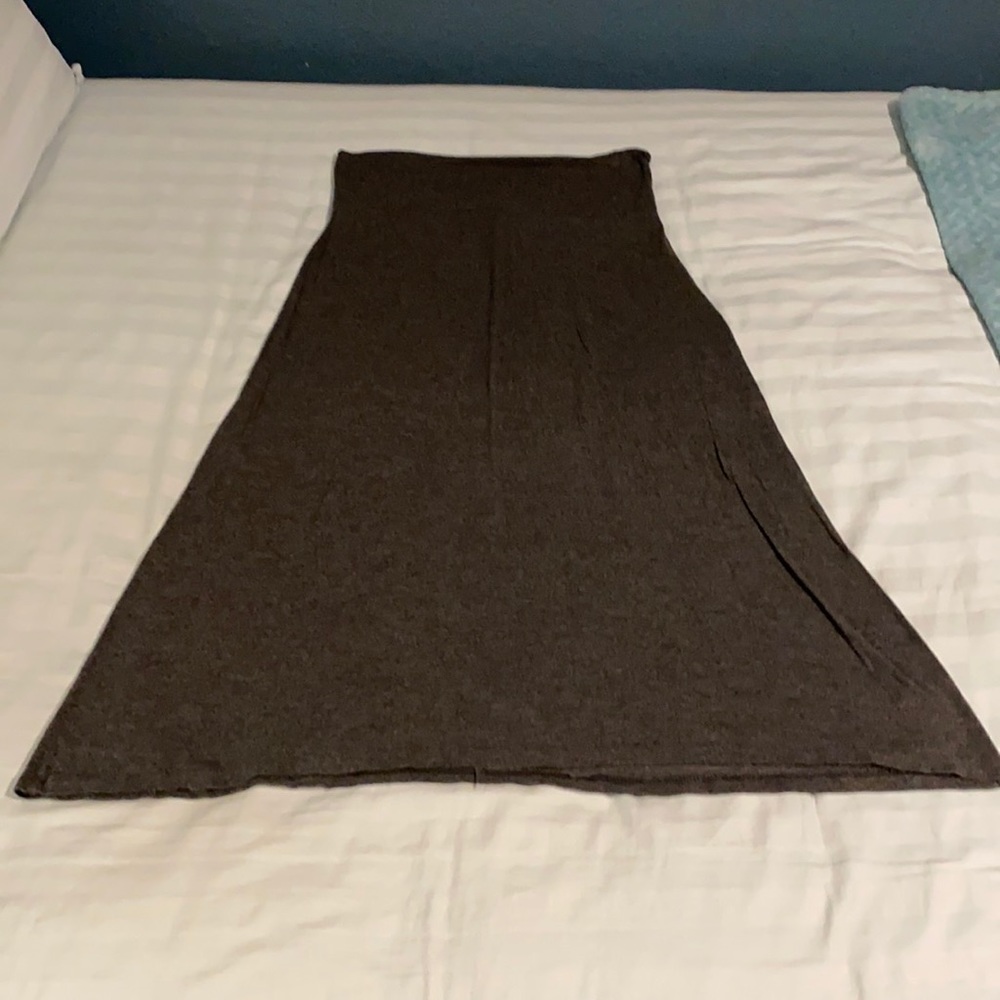 Long gray skirt